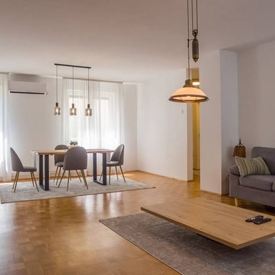 Miete einer geräumigen 2-Zimmer-Wohnung, 78 m², Vračar, Belgrad, Serbien